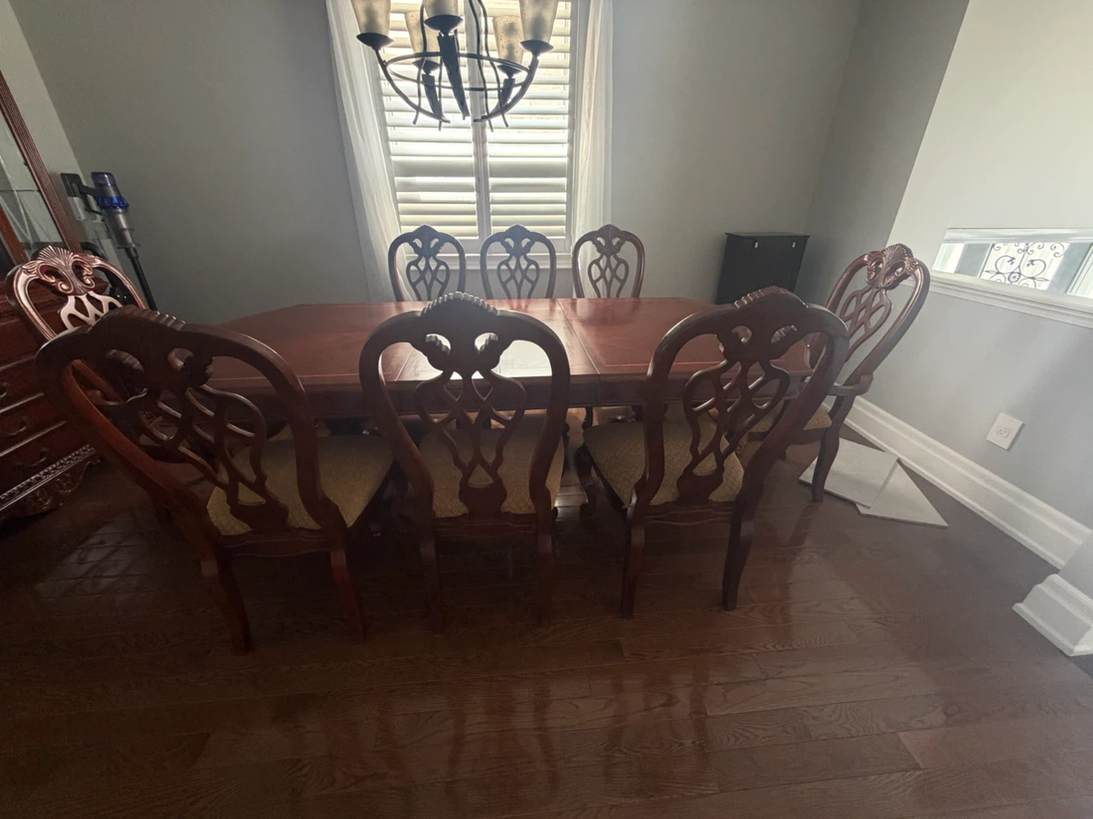 Mahogany Dining Table and Chairs Set