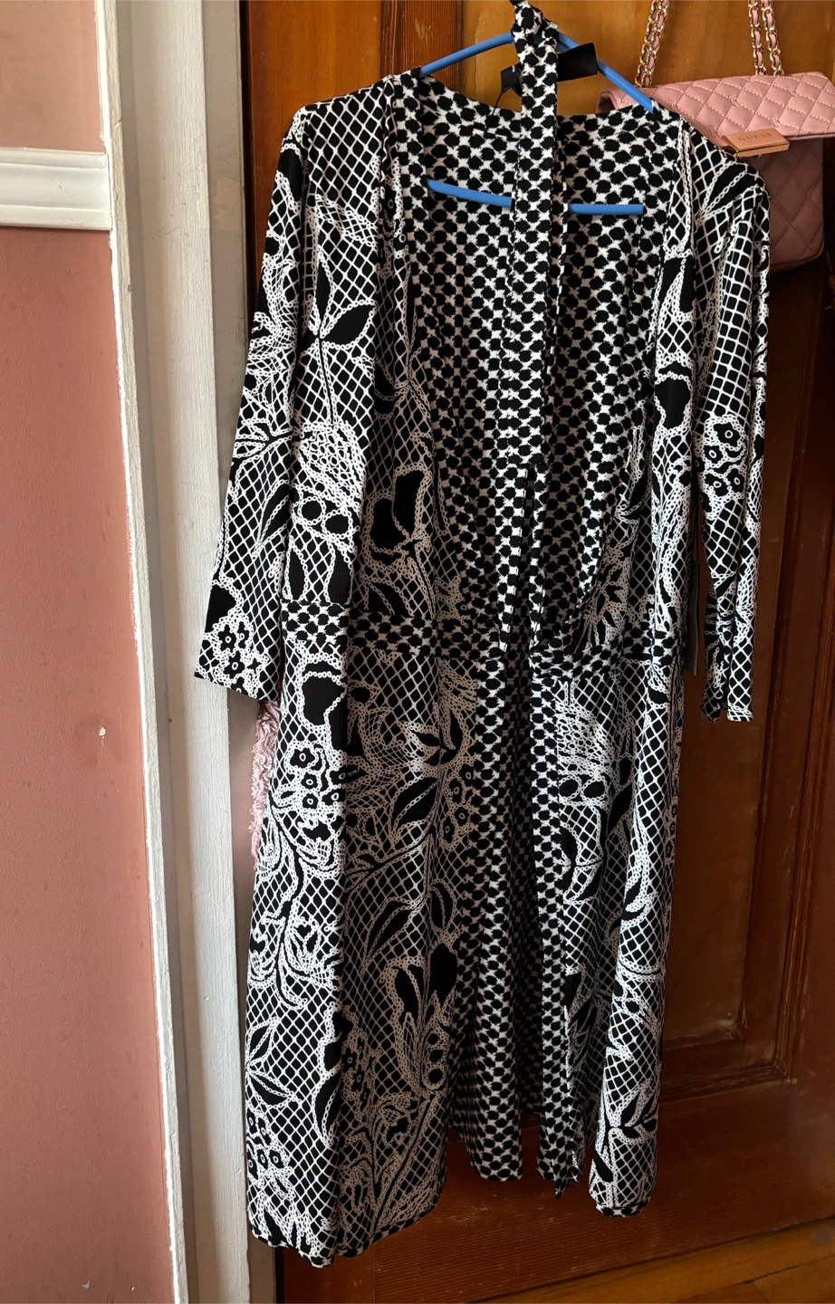 Black and White Patterned Kimono/Cardigan