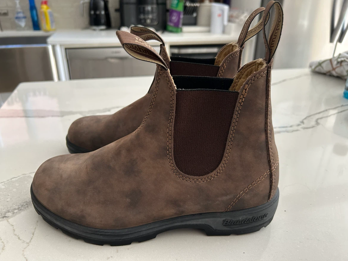 Women’s size 8.5 (5.5) Blundstone Brown Suede Chelsea Boots - photo 2