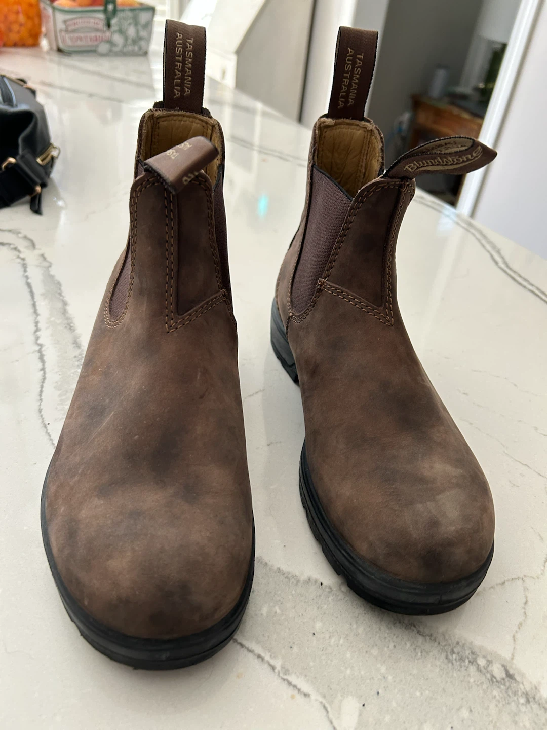 Women’s size 8.5 (5.5) Blundstone Brown Suede Chelsea Boots - photo 4