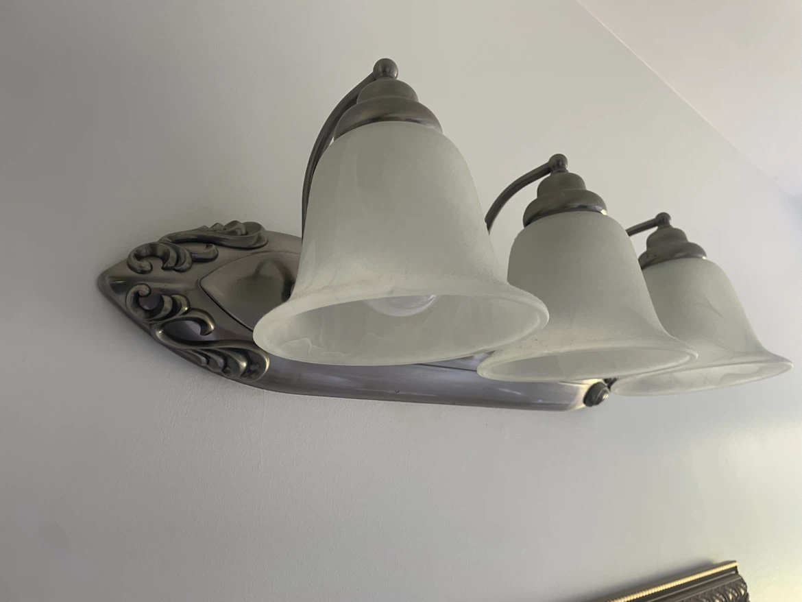 3-Light Vanity Light Fixture - photo 2