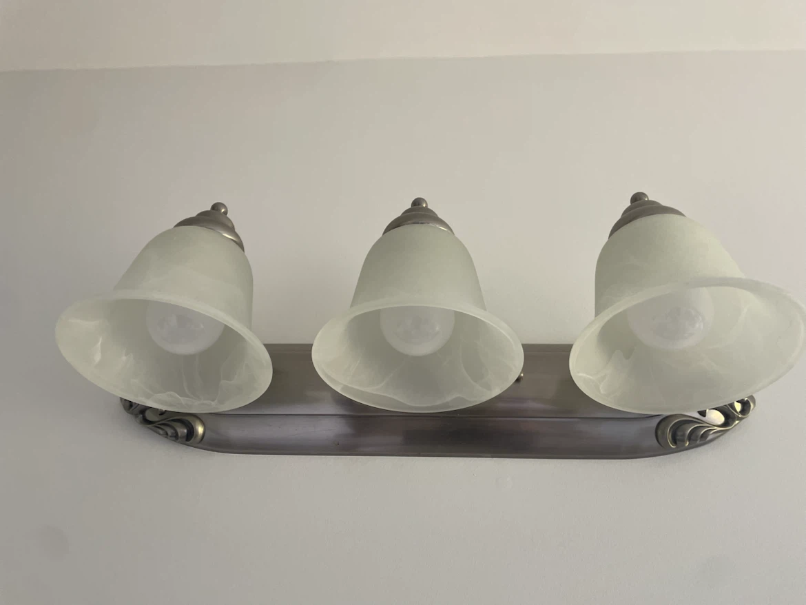 3-Light Vanity Light Fixture - photo 3