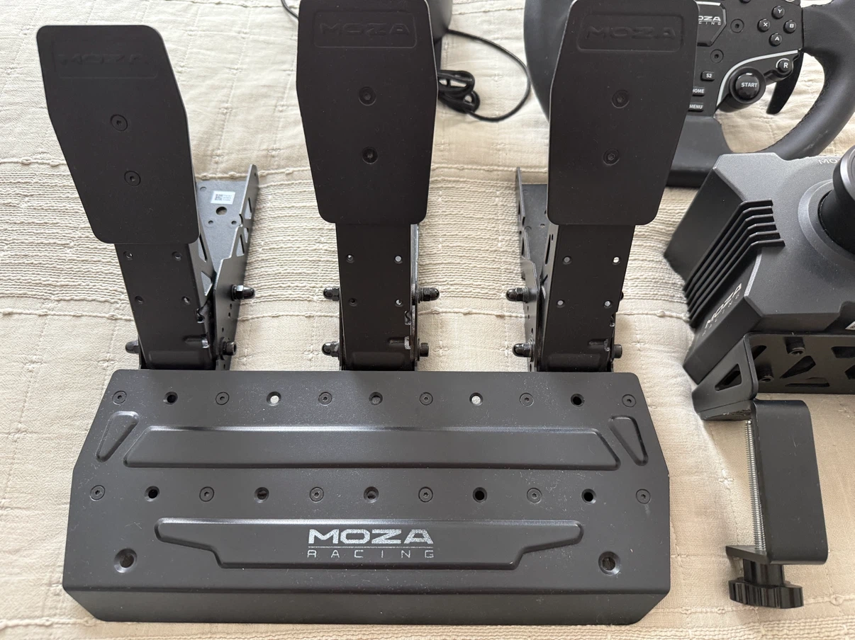 Moza R5 Bundle with clutch and shifter - photo 2