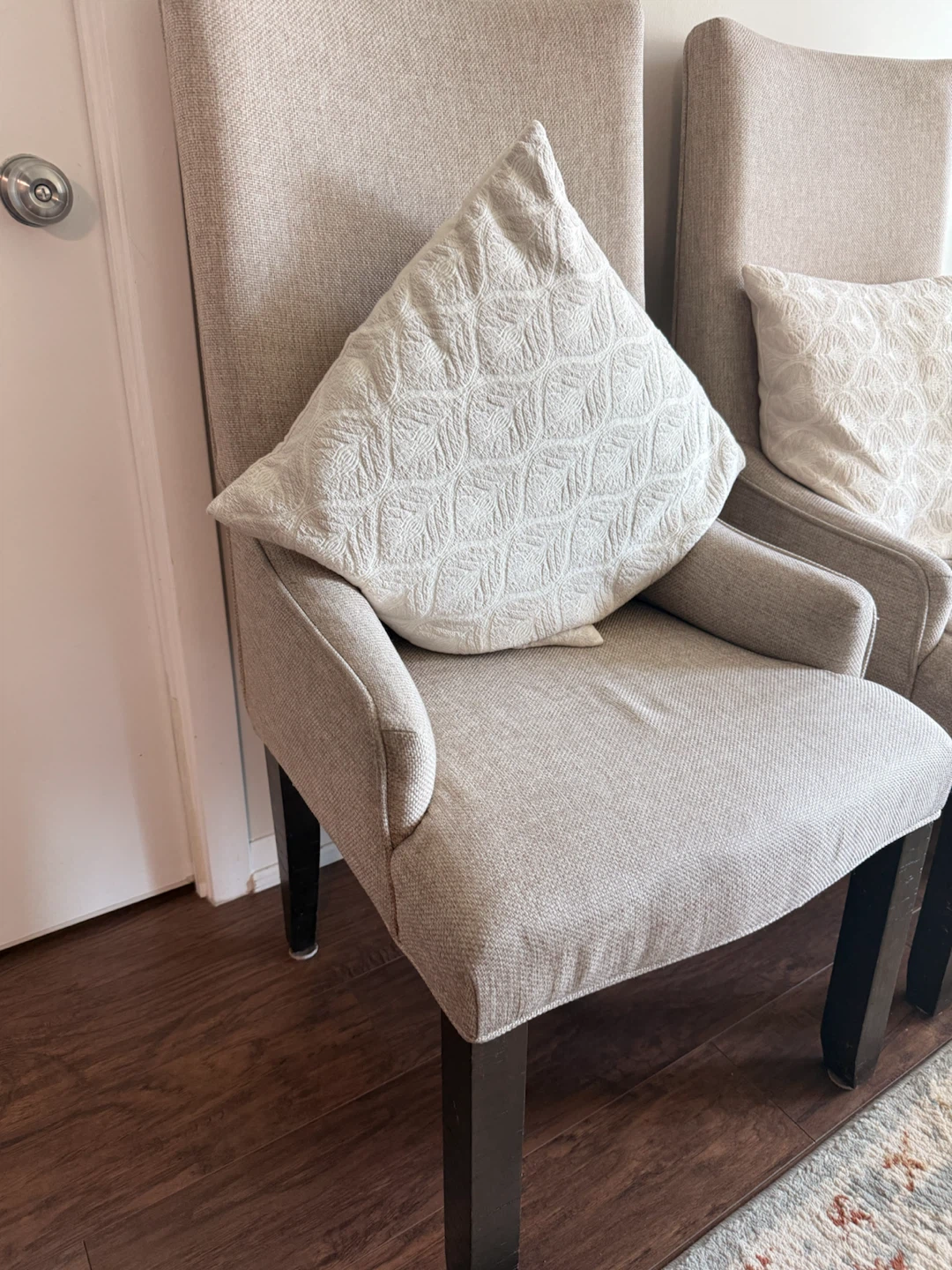 Accent chairs - photo 2