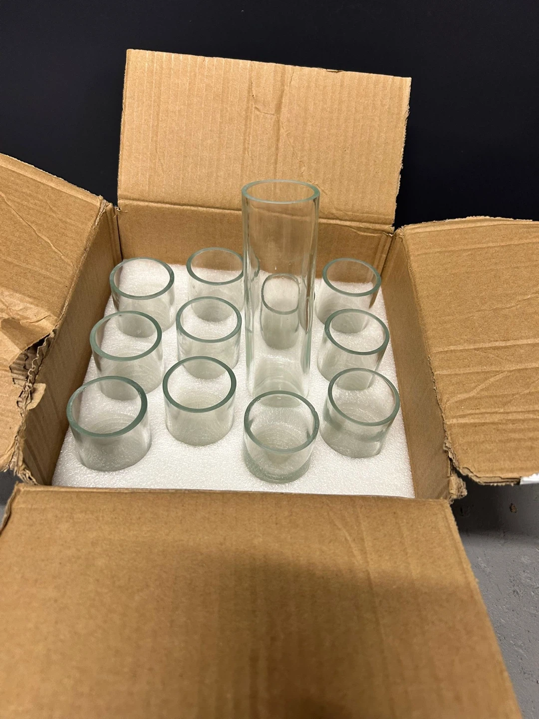 Set of 12 Clear floral glasses