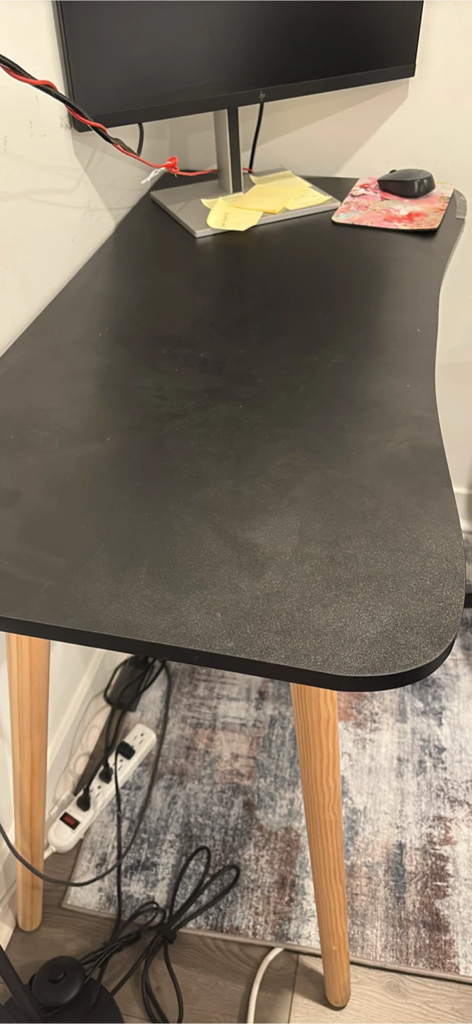 Curved Black Desk with Wooden Legs - photo 2