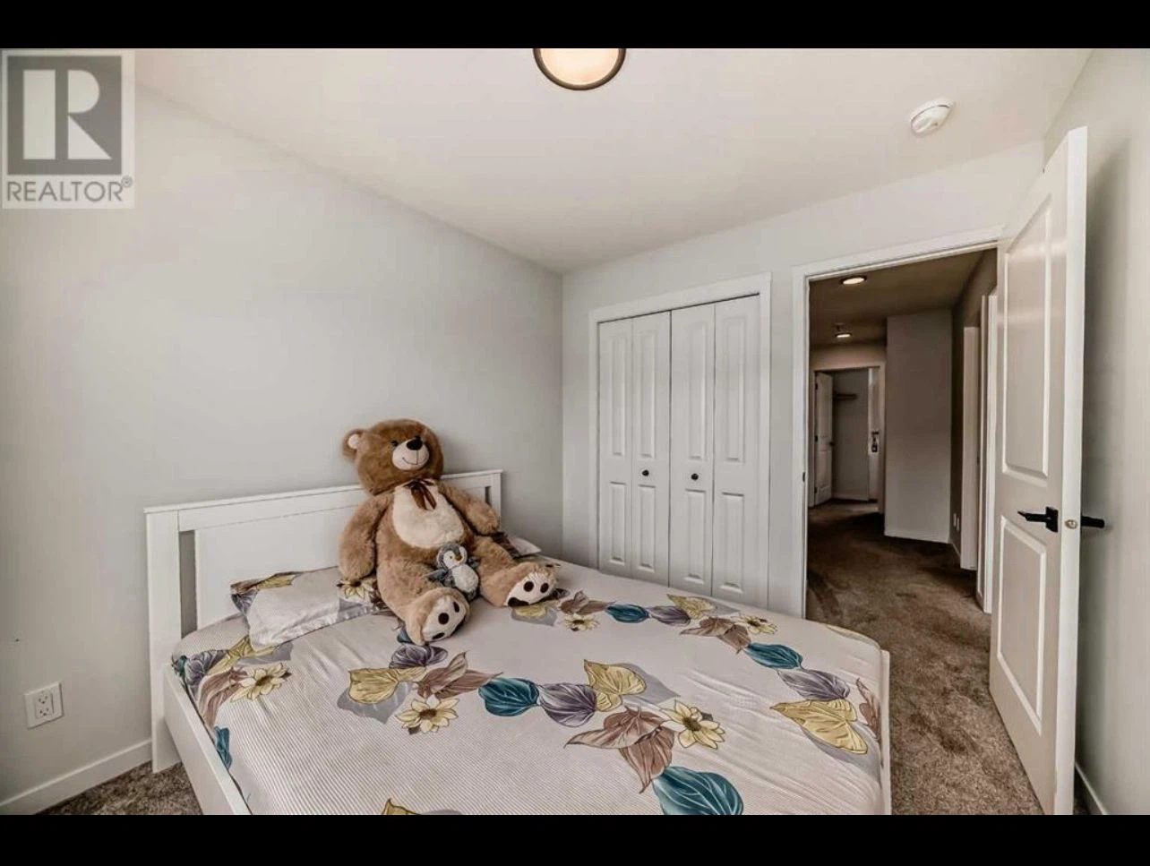 4bed 2.5 bath Townhouse - photo 3