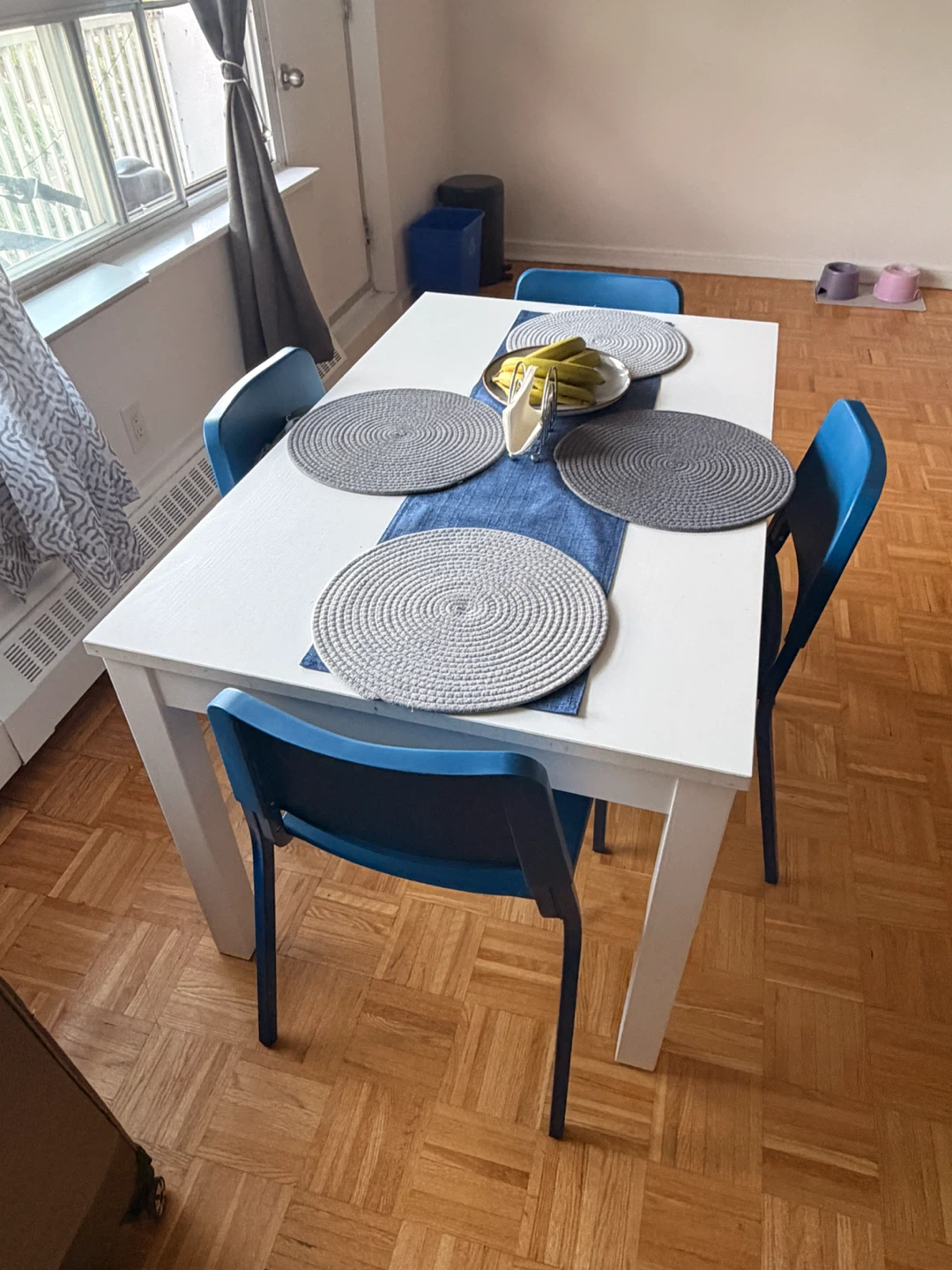 Modern White Rectangular Dining Table (Like New)