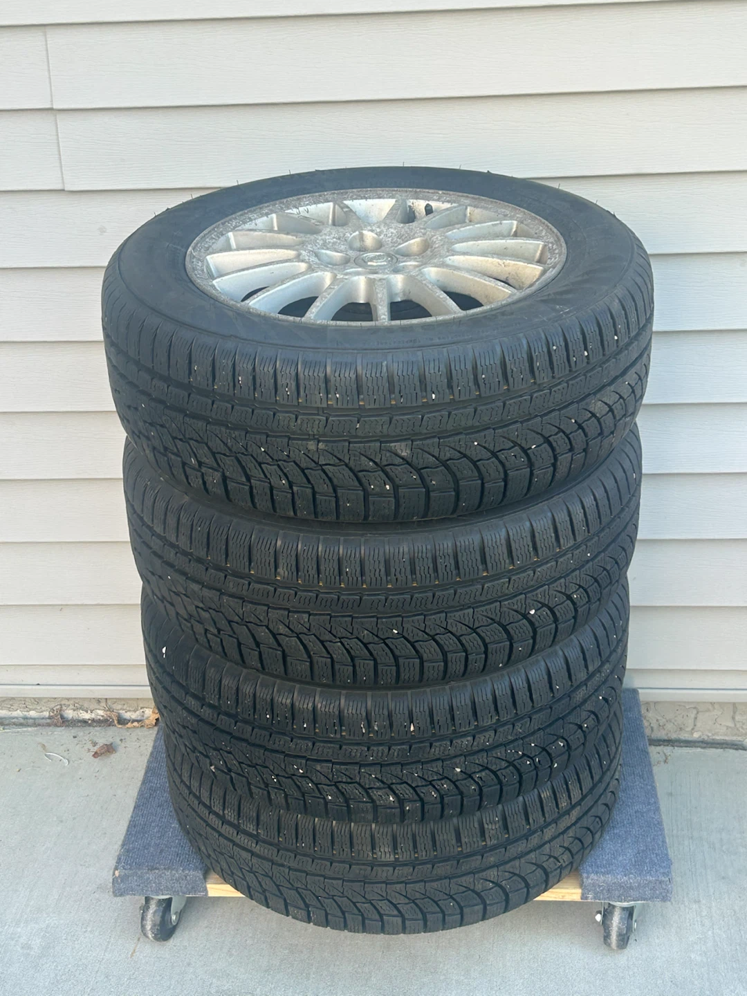 Set of 4 Winter Tires 205/60R16