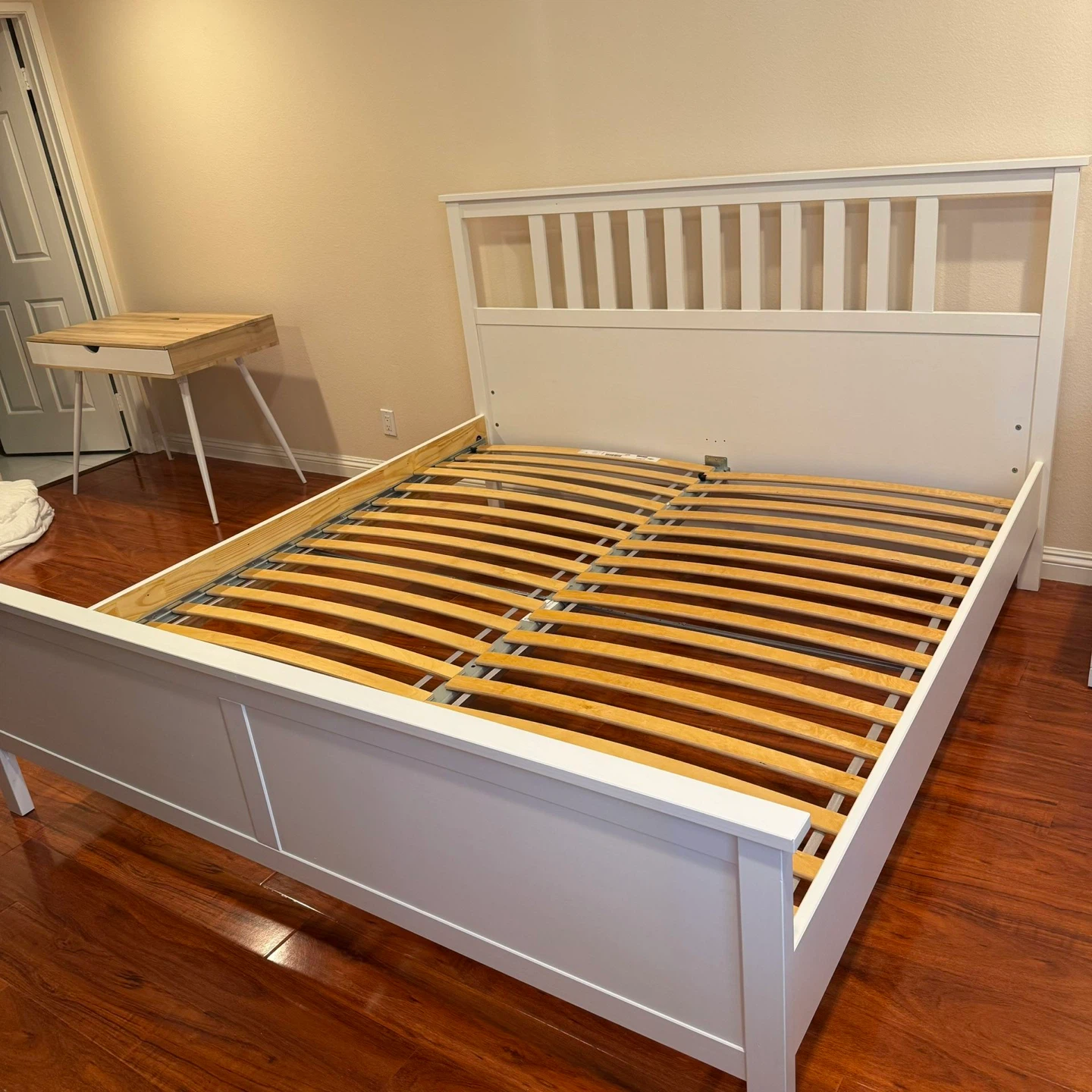 IKEA HEMMES King bed frame in white
