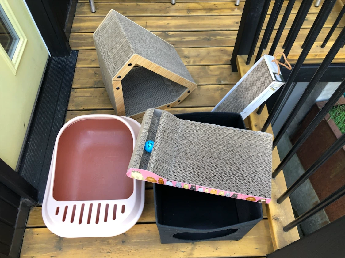 Cat Scratching Thingies, Hiding Box, and Litter Box Set