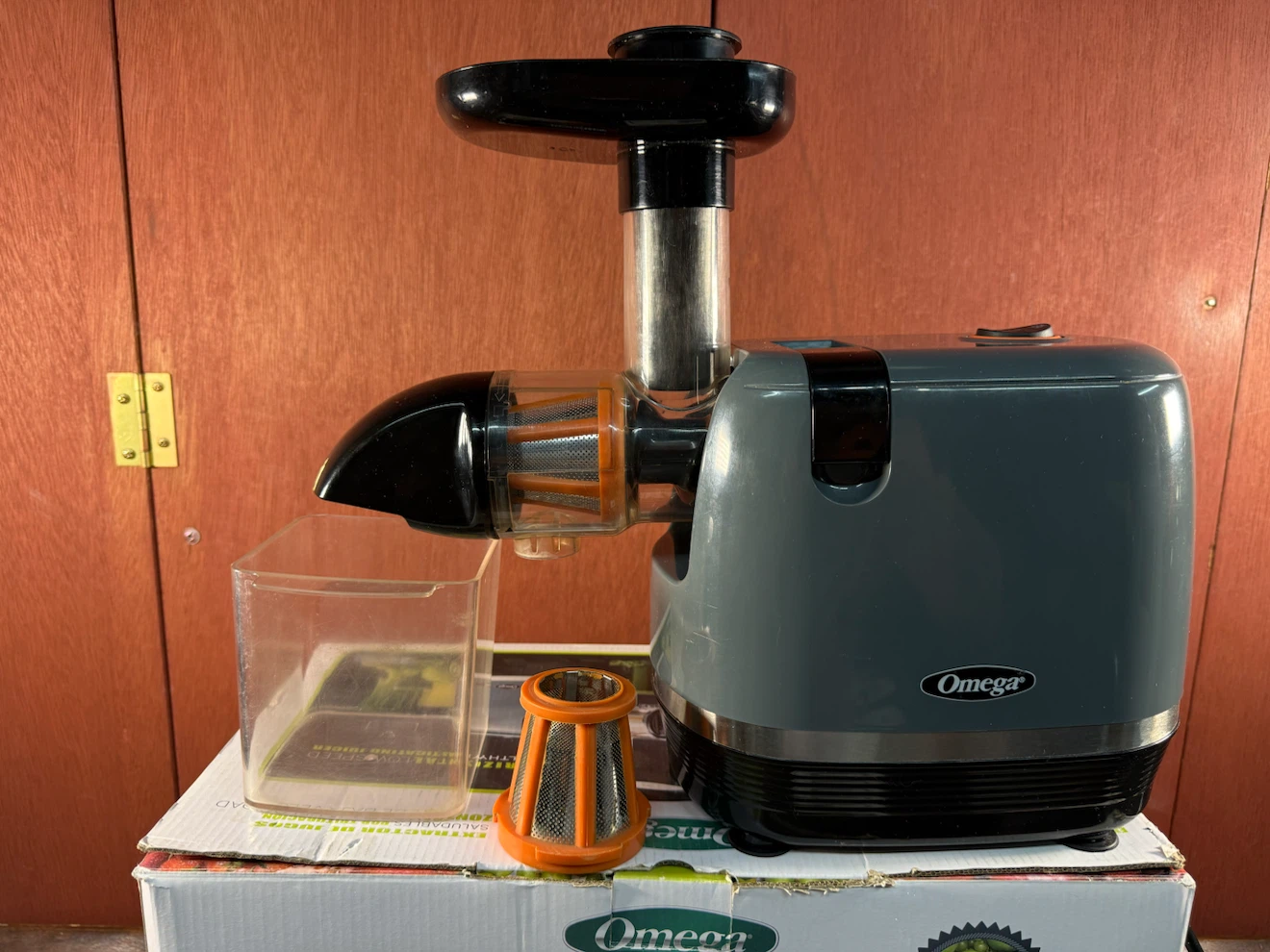 Omega H3000D Cold Press Slow Masticating Juicer Extractor - photo 4