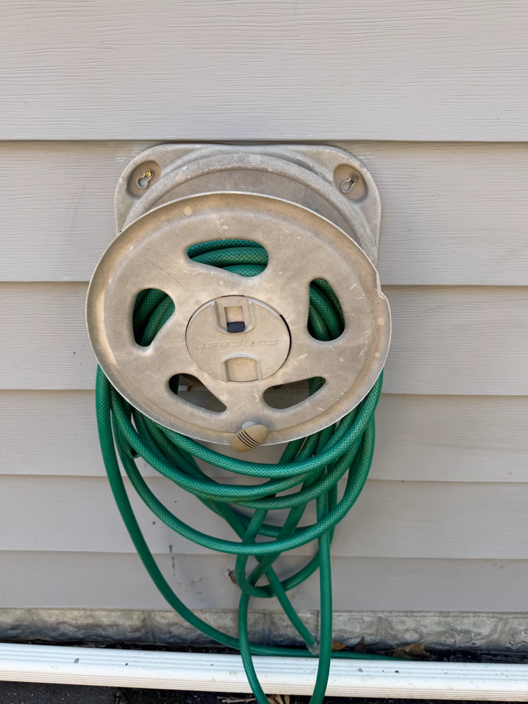 Suncast Wall Mount Hose Reel - photo 2