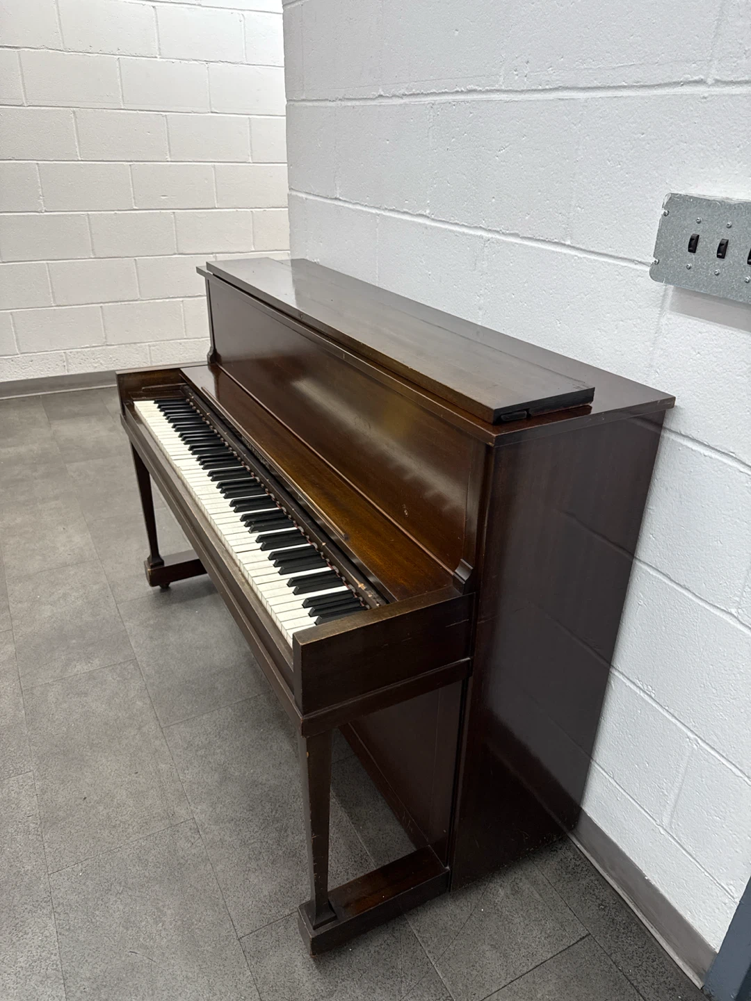 Horace Waters & Co. Upright Piano - photo 2