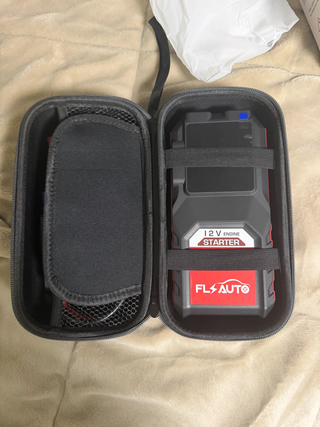 FLAUTO 12V Jump Starter Car Emergency Power Supply - photo 3