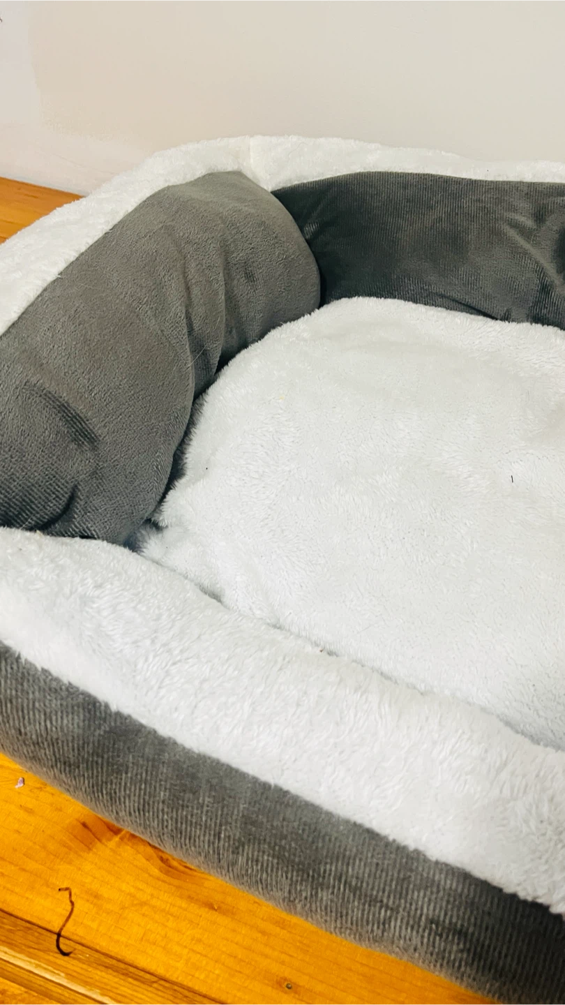 Pet Bed - White Grey - Like New - photo 2