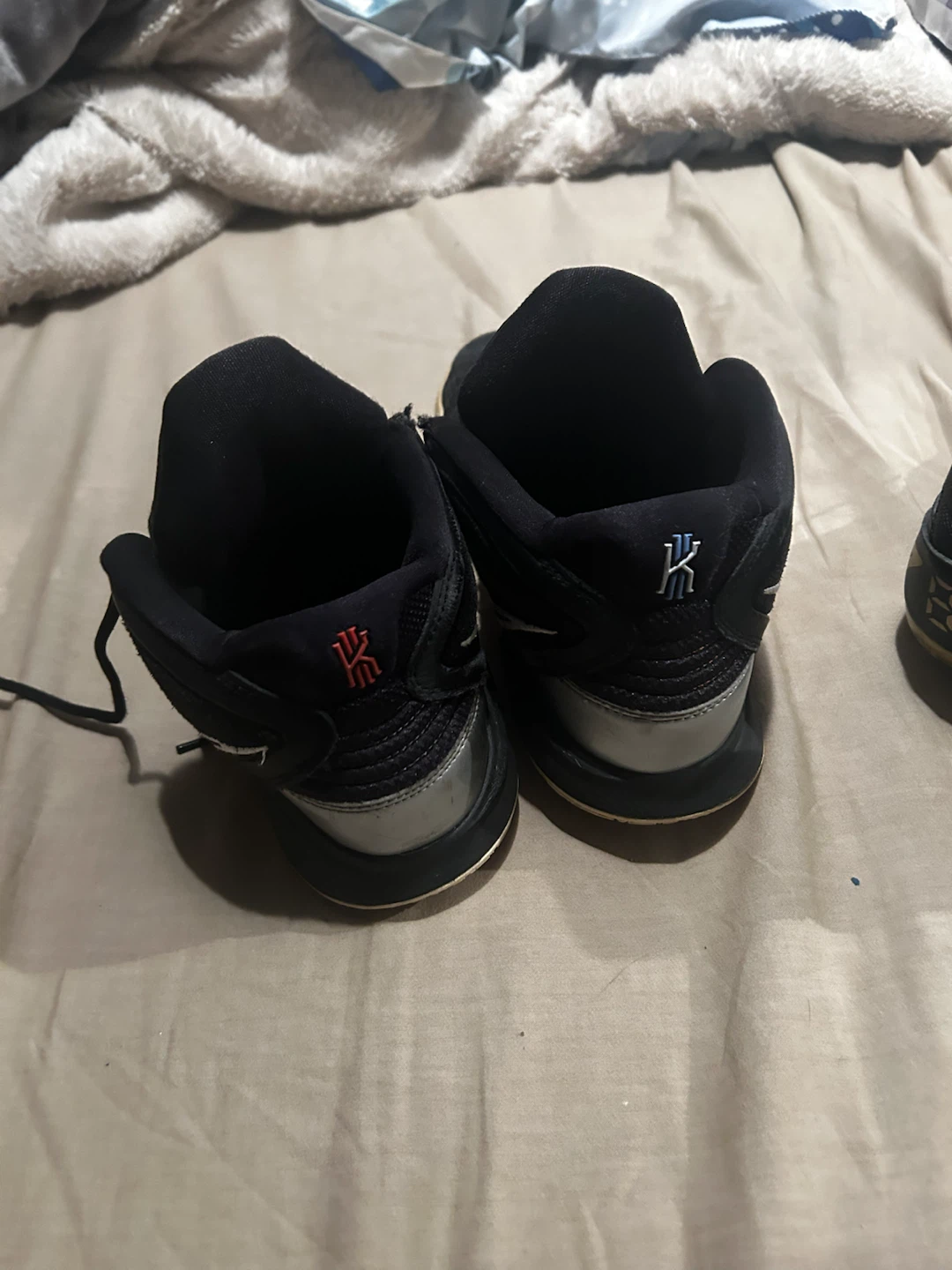 Nike Kyrie Infinity Basketball Shoes Size 11 - photo 3