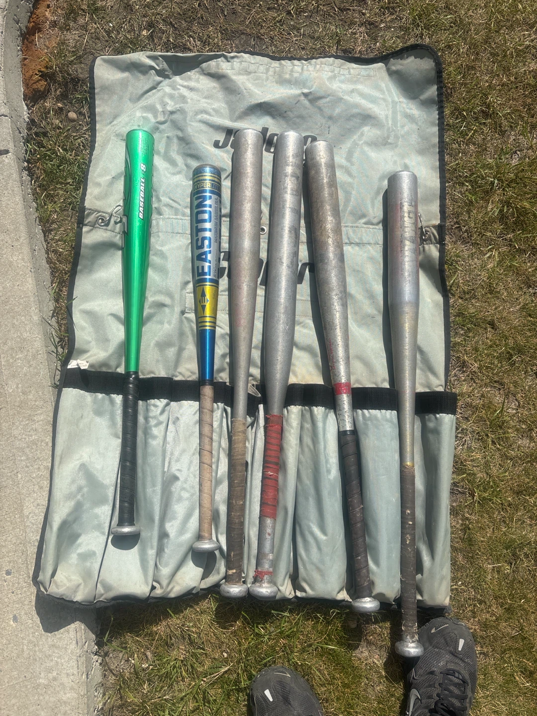 Mixed Baseball Bats with Easton