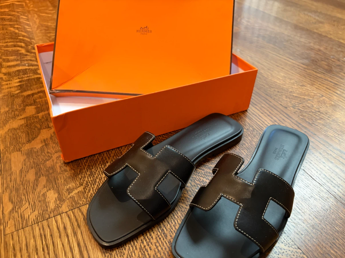 Hermès Oran Sandals Black Leather - photo 5