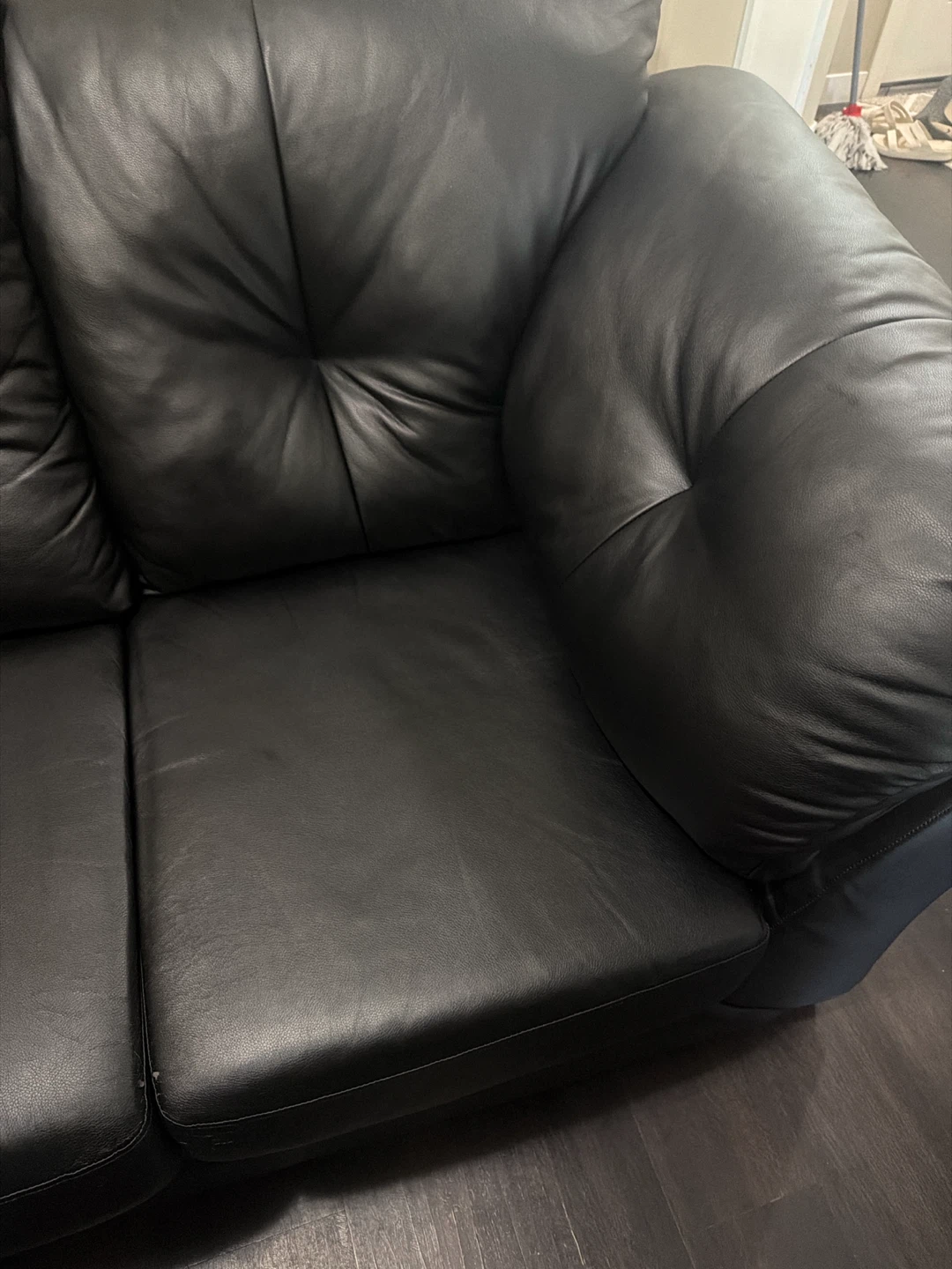 Black leather sofa - photo 4