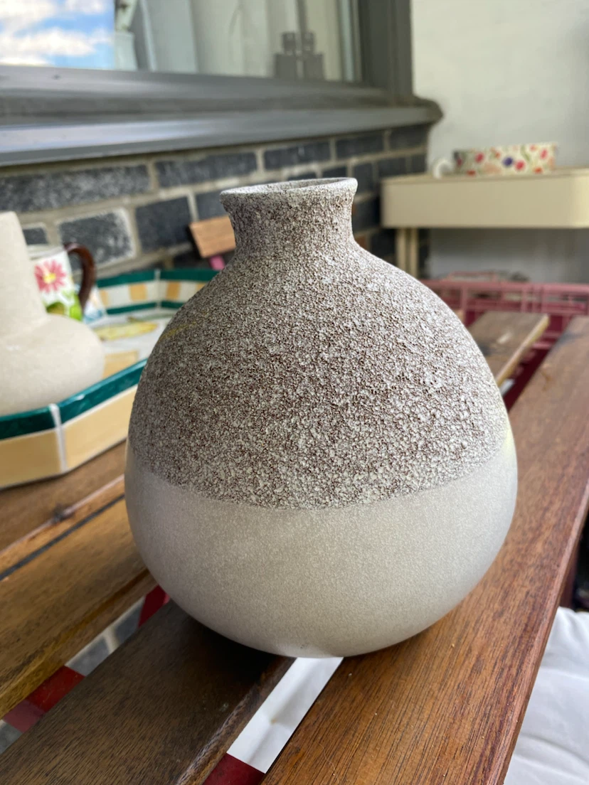 Small vase - 6in