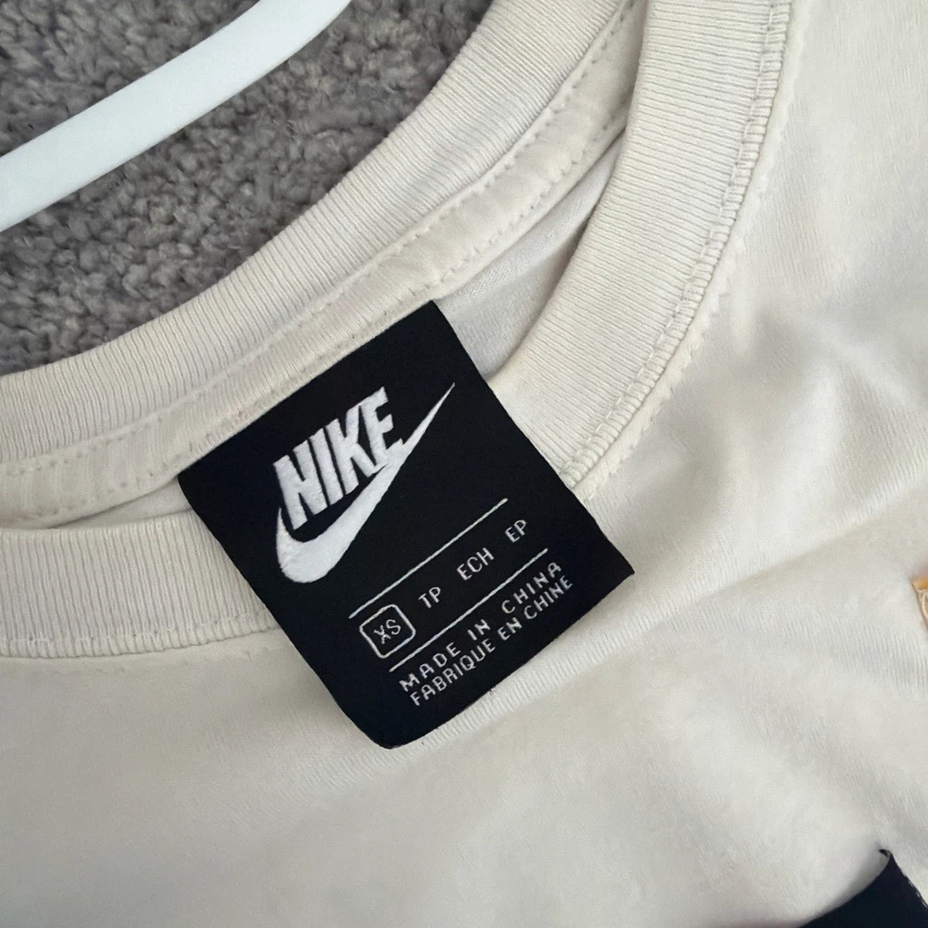 Nike Long Sleeve T-Shirt - Cream XS - photo 3