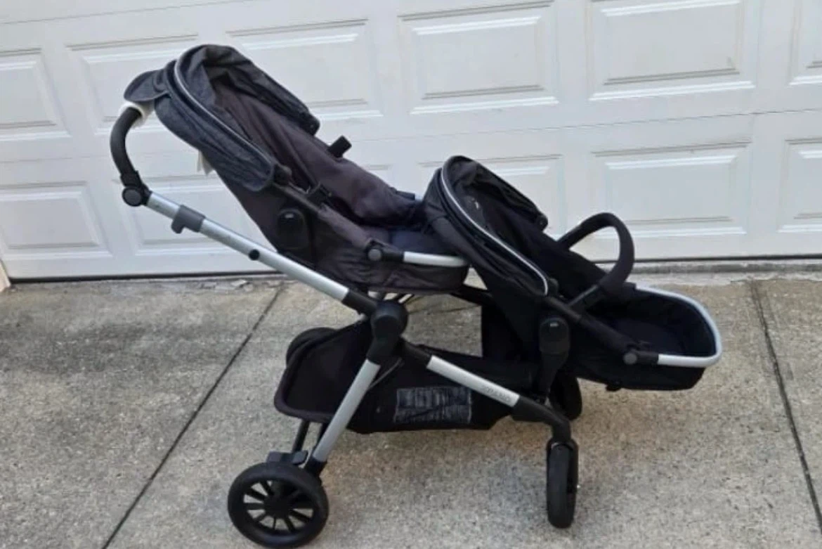 Evenflo Twin Double Stroller - photo 2