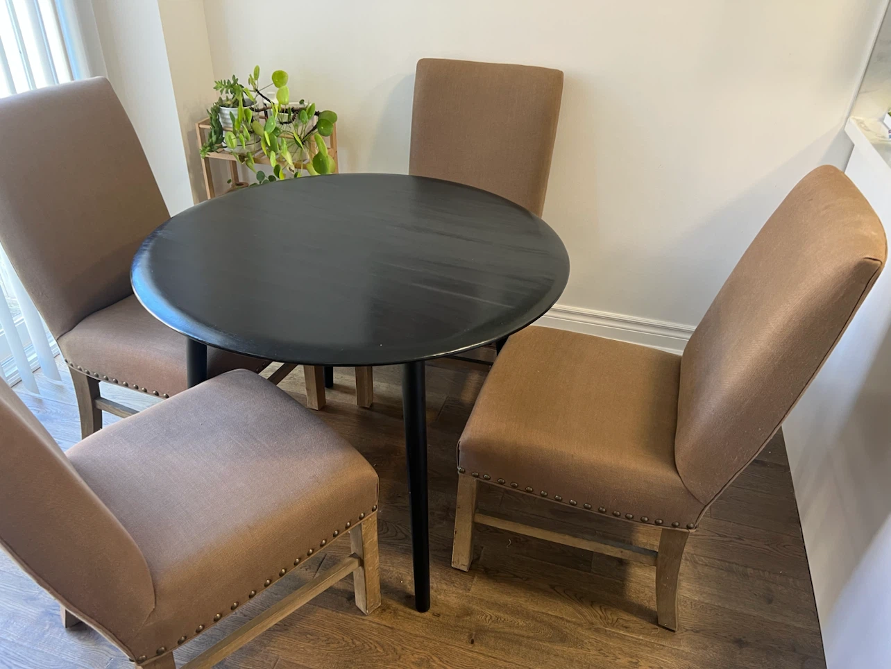 EQ3 Round Black Dining Table with 4 Restoration Hardware Chairs - photo 2