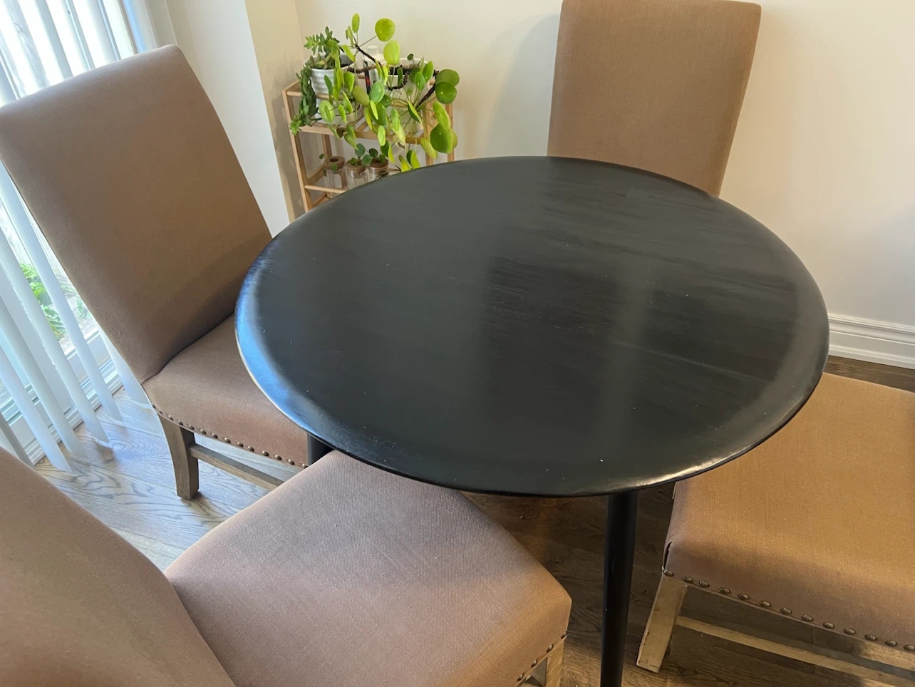 EQ3 Round Black Dining Table with 4 Restoration Hardware Chairs - photo 3