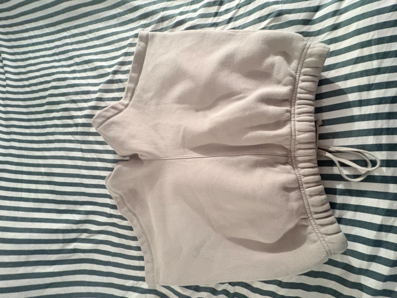 ESSENTIALS Fear of God Shorts - photo 3