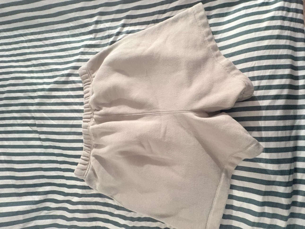 ESSENTIALS Fear of God Shorts - photo 4