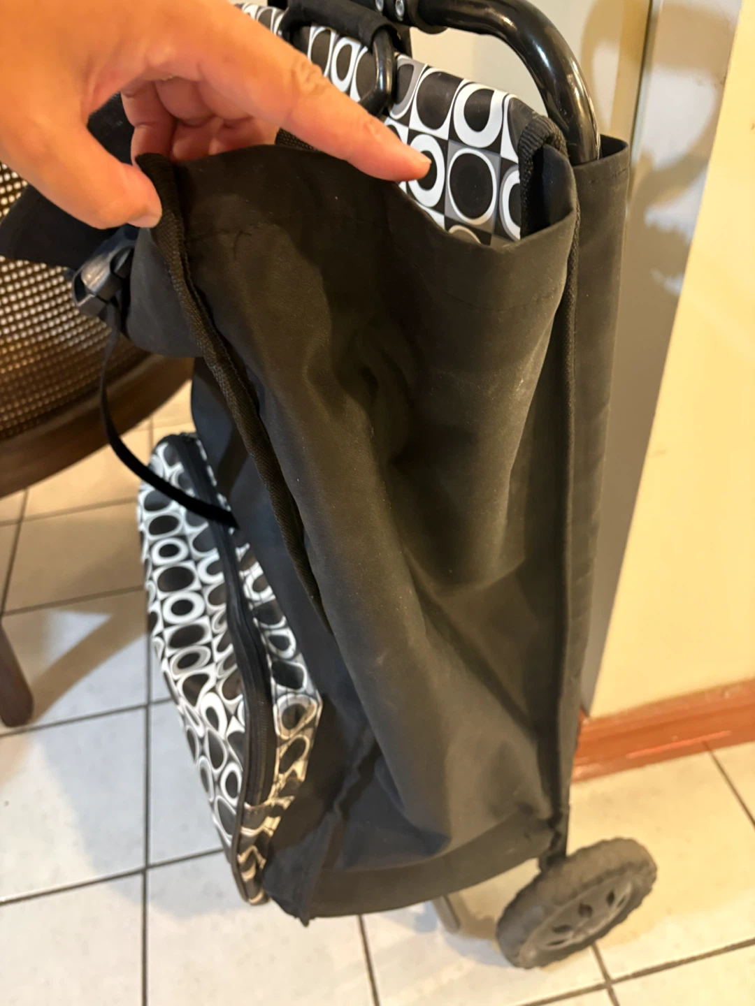 Black Rolling Shopping Cart with Circle Pattern - photo 3