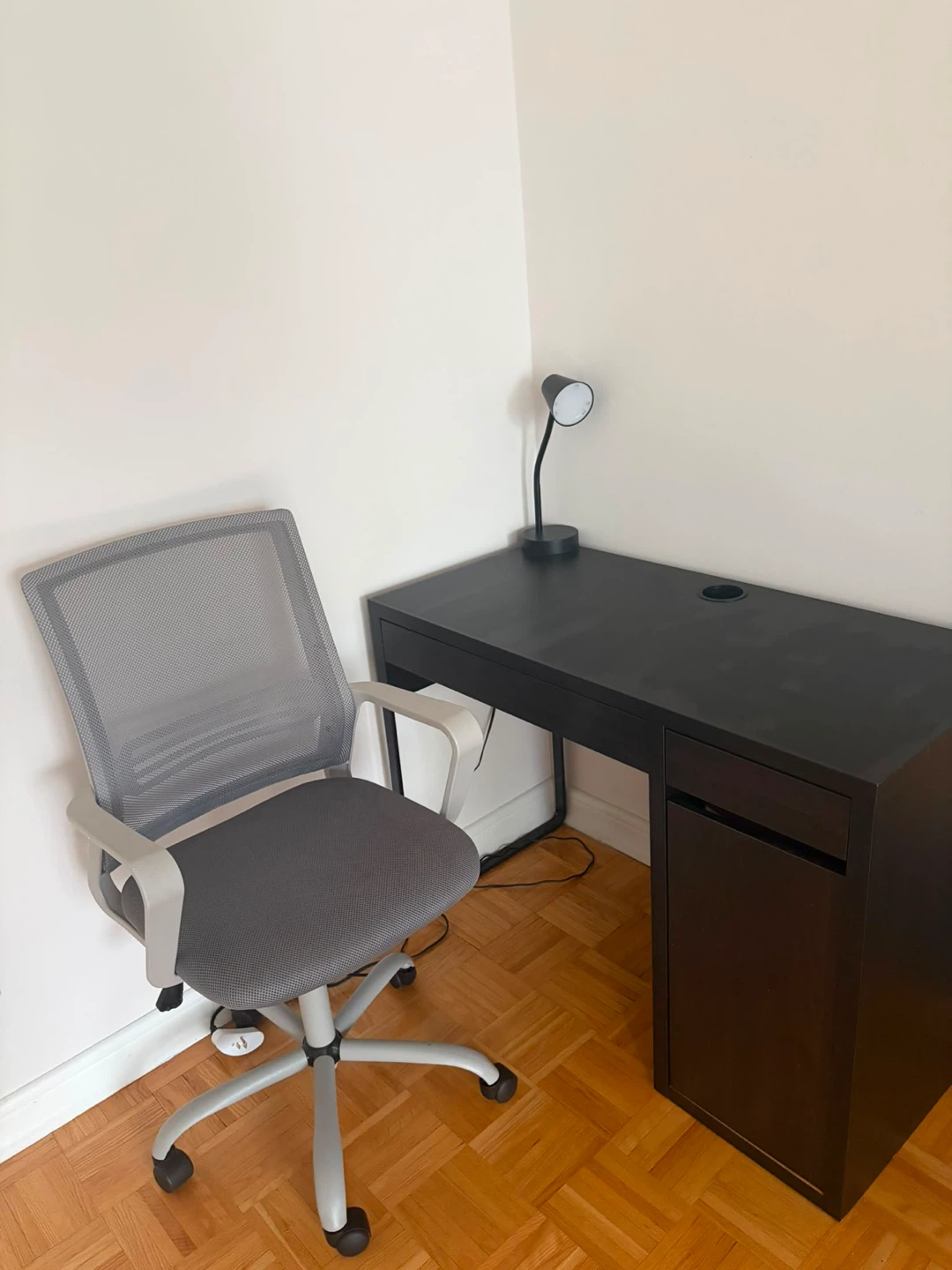 Complete Home-Office: Desk Rolling Chair + Lamp (Moving Sale!)