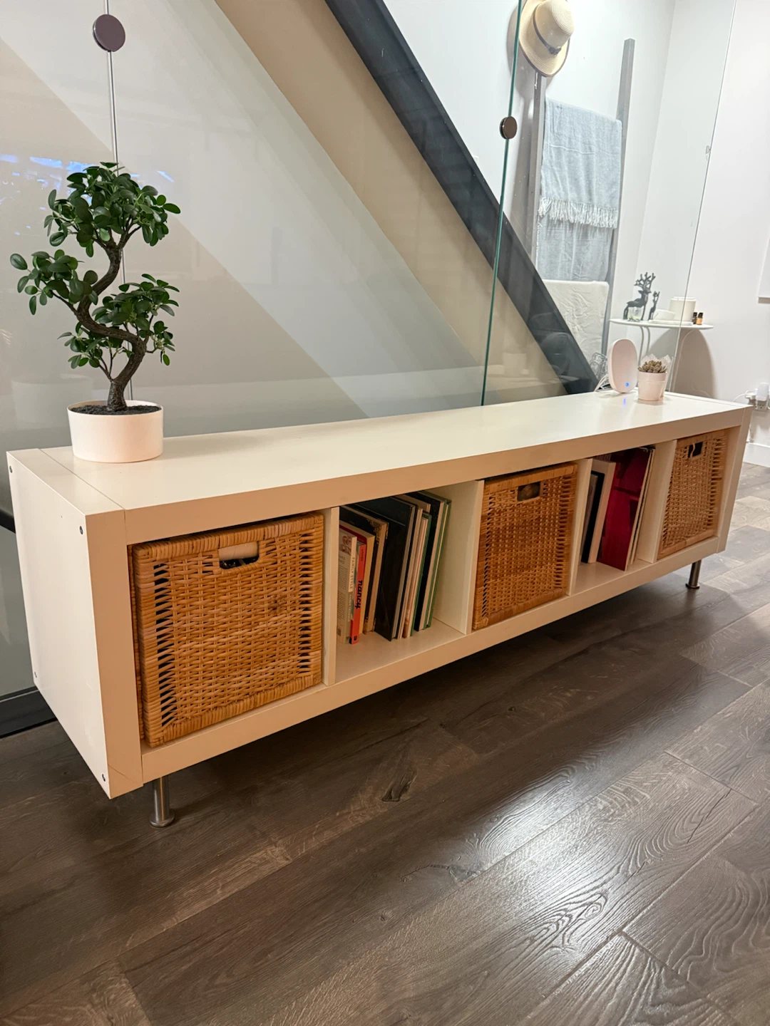 White Cube Storage Unit with 4 Baskets - photo 4