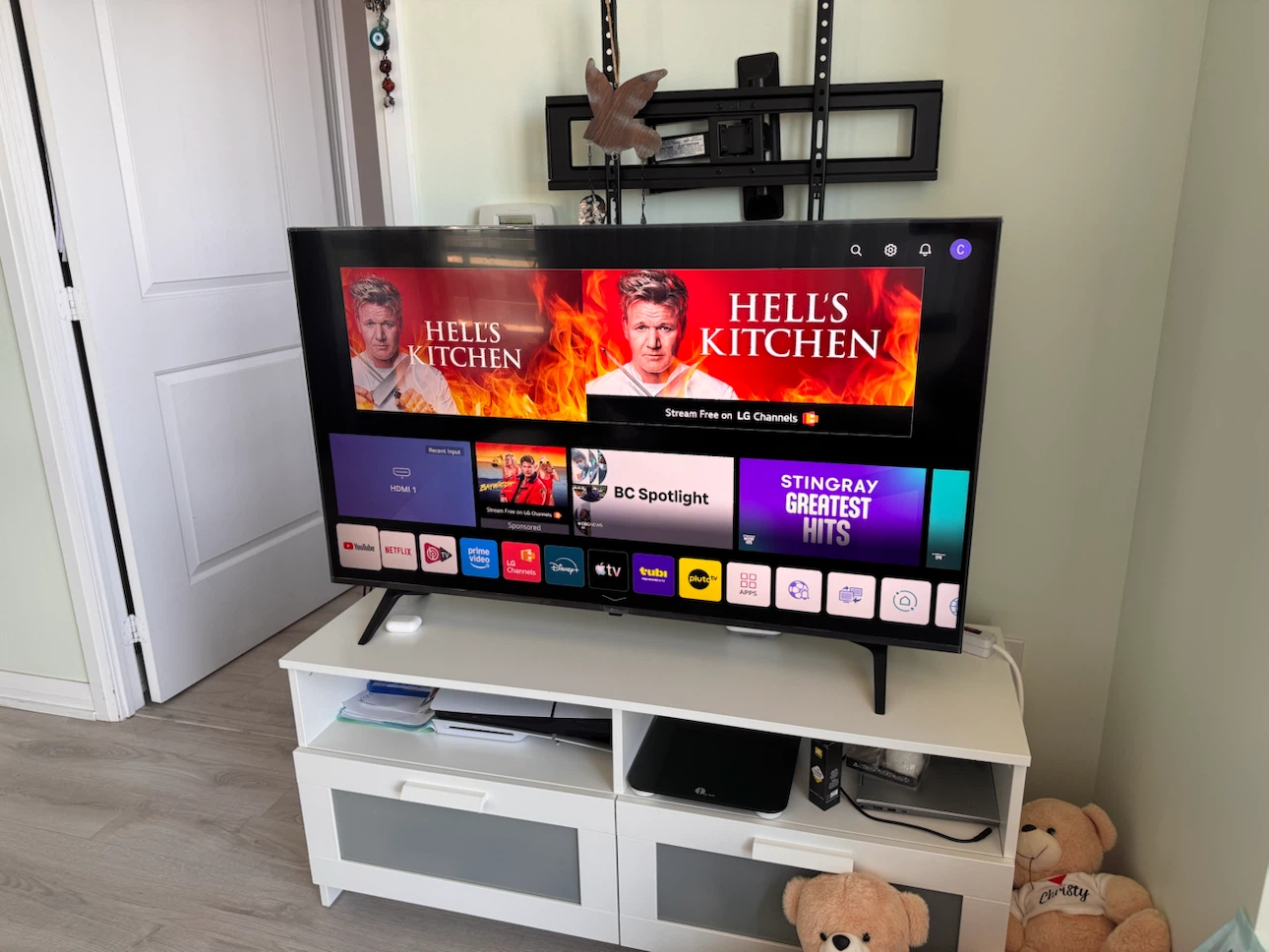 LG 50-inch 4K UHD Smart TV