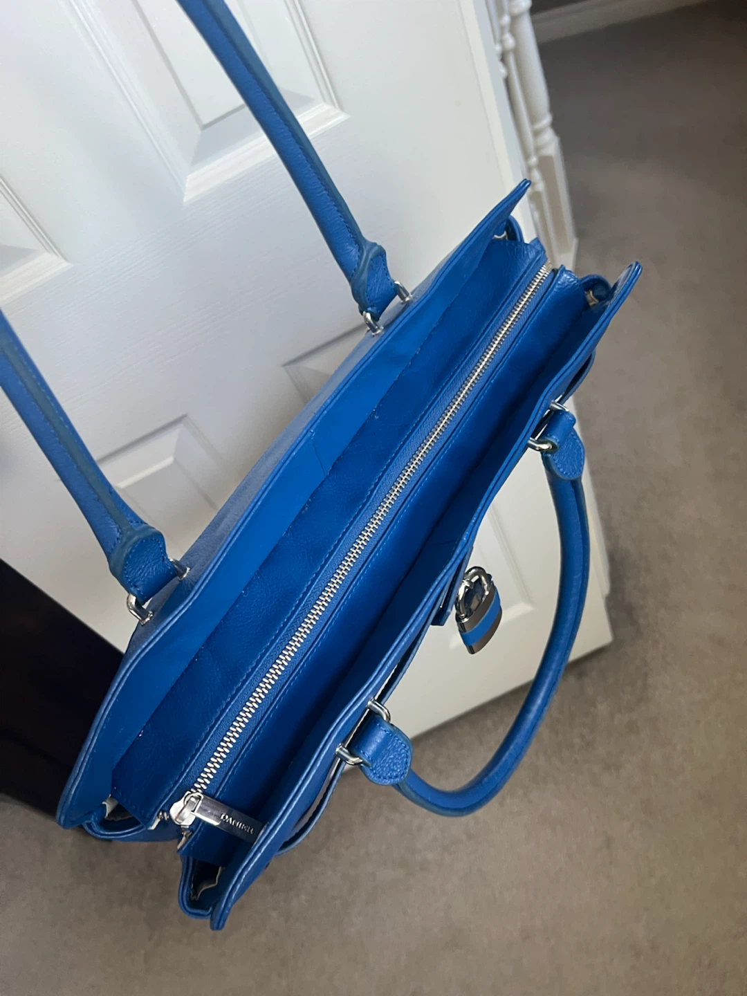 Danier Blue Leather laptop Bag - photo 2