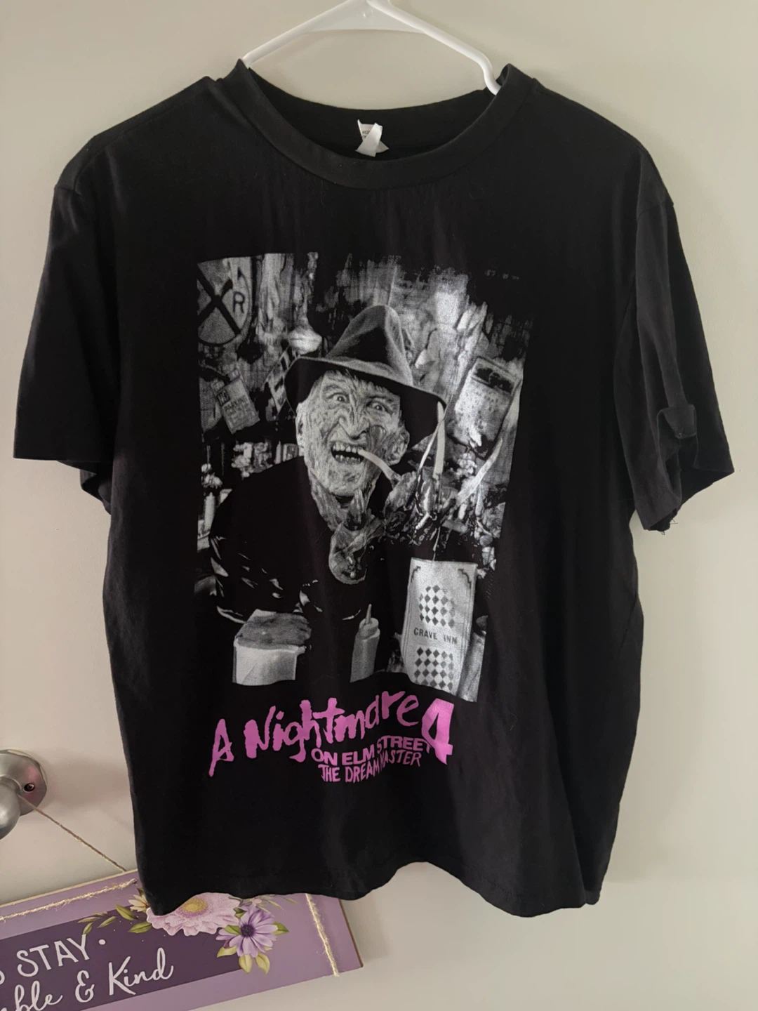 Hot Topic A Nightmare on Elm Street 4 T-Shirt - Size Large