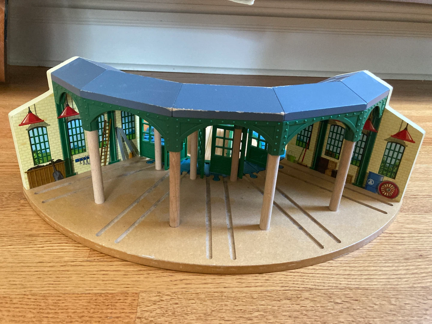 Thomas & Friends Wooden Railway Tidmouth Sheds Playset - photo 2