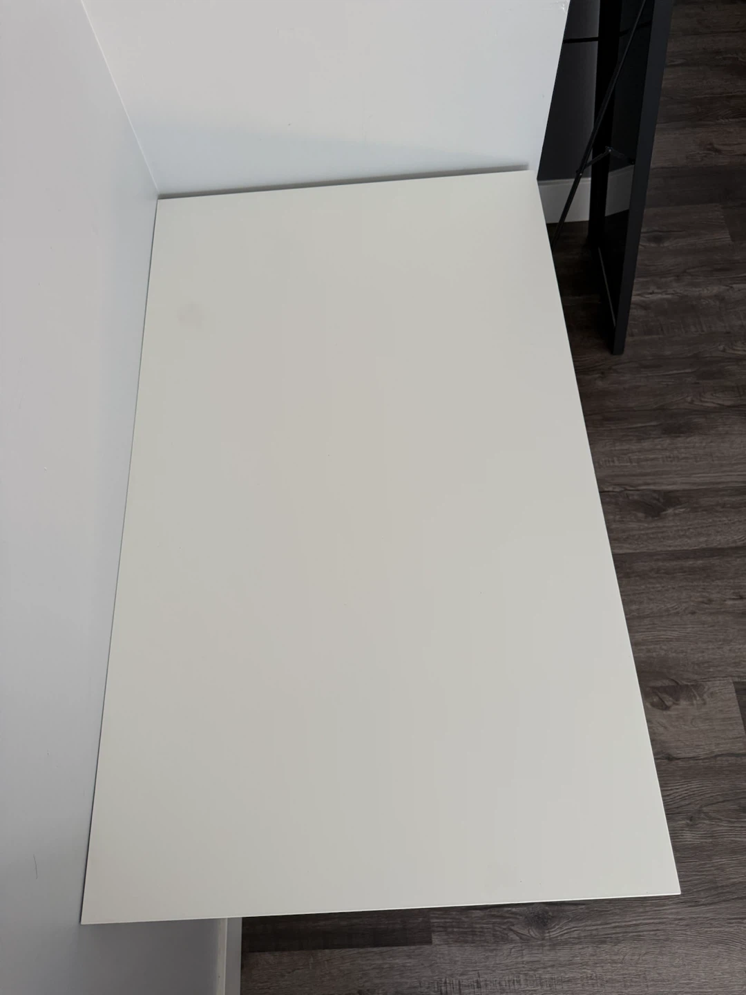 IKEA White Desk/Table 100×60 cm – Like New - photo 2