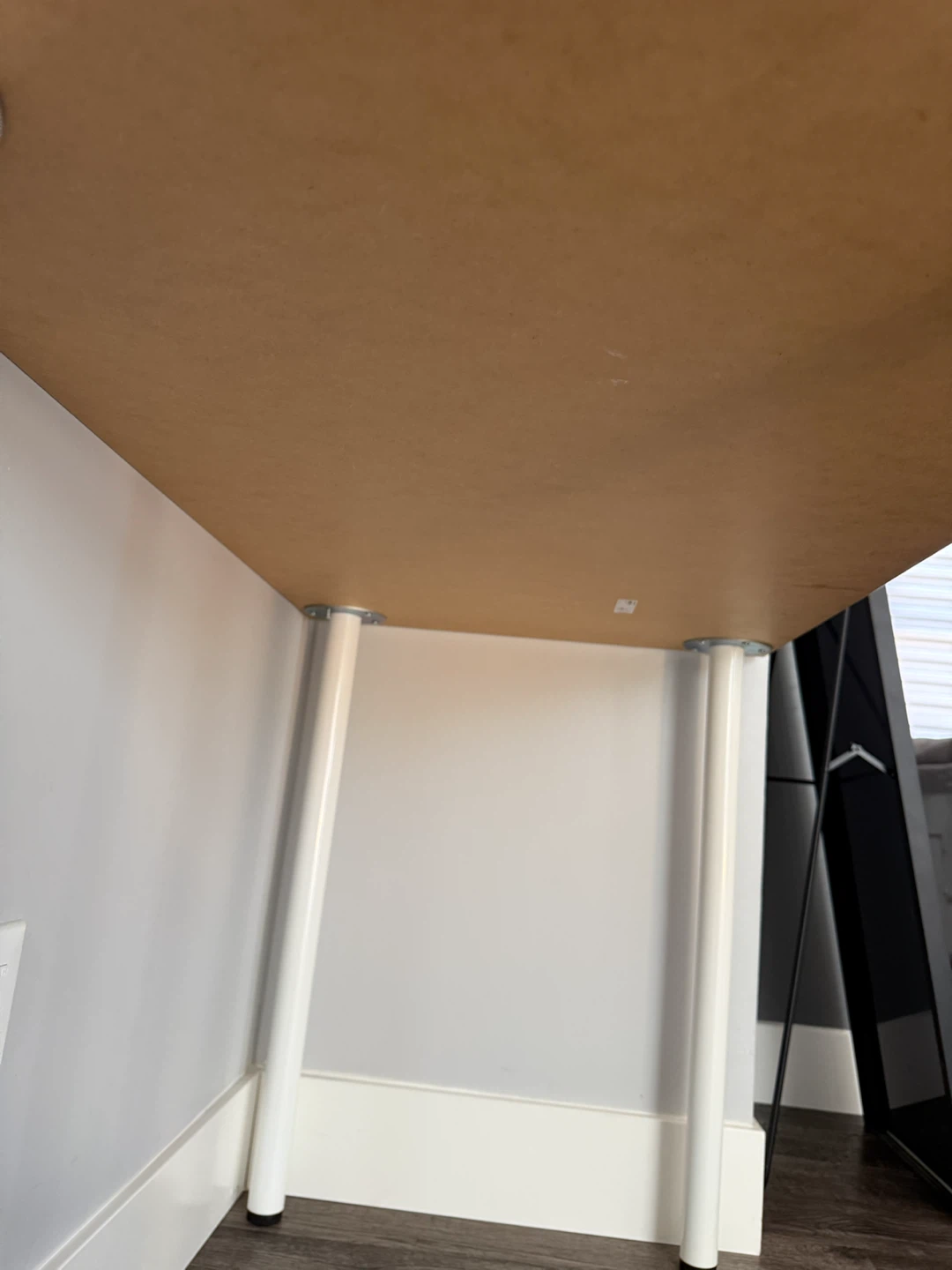 IKEA White Desk/Table 100×60 cm – Like New - photo 4