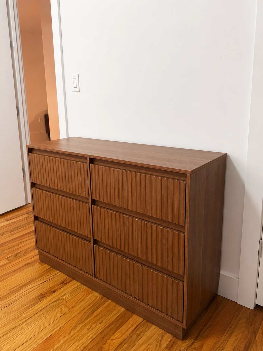 BRAND NEW!!! Mid Century Walnut 6 Drawer Dresser - photo 2
