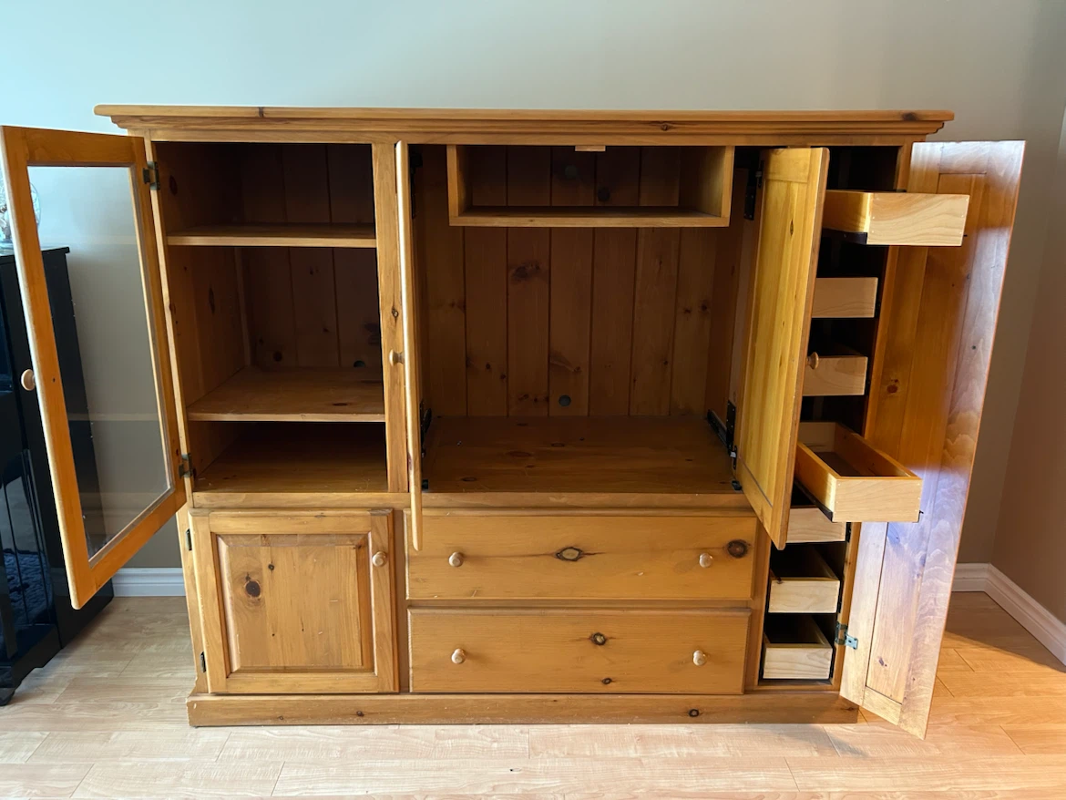 Solid Wood Entertainment Unit with Storage
