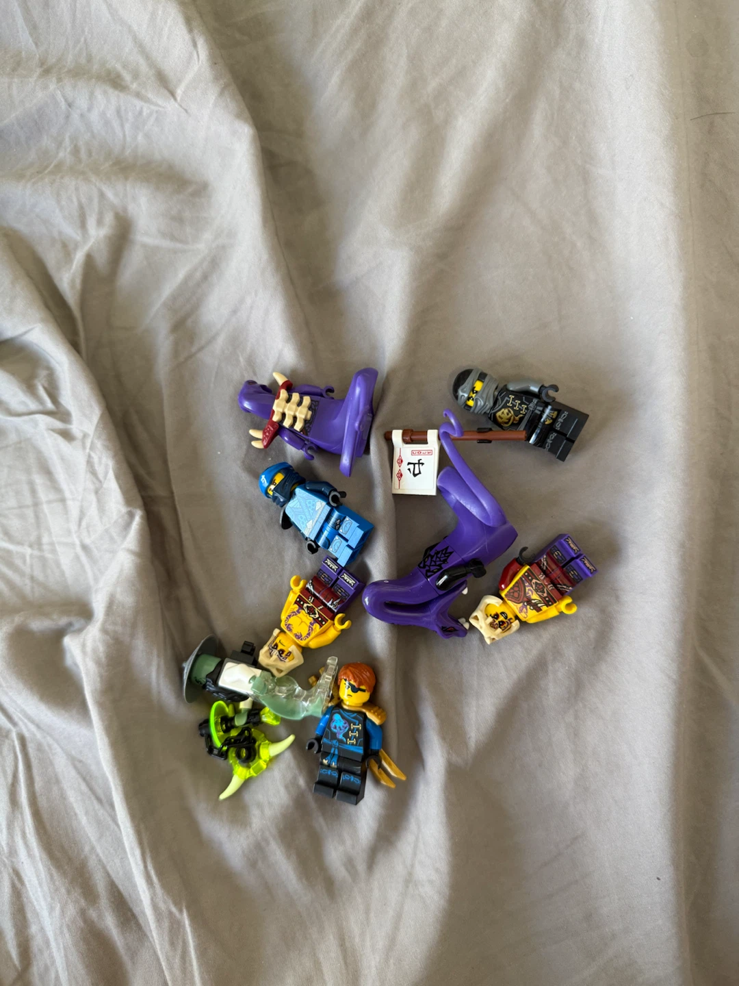 Lego ninjago minifigure lot - photo 2