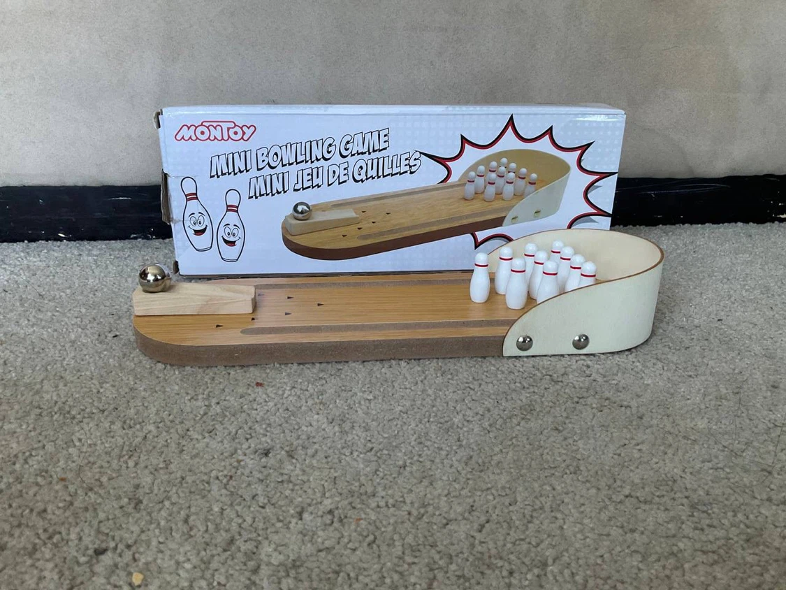 MONTOY Mini Bowling Game