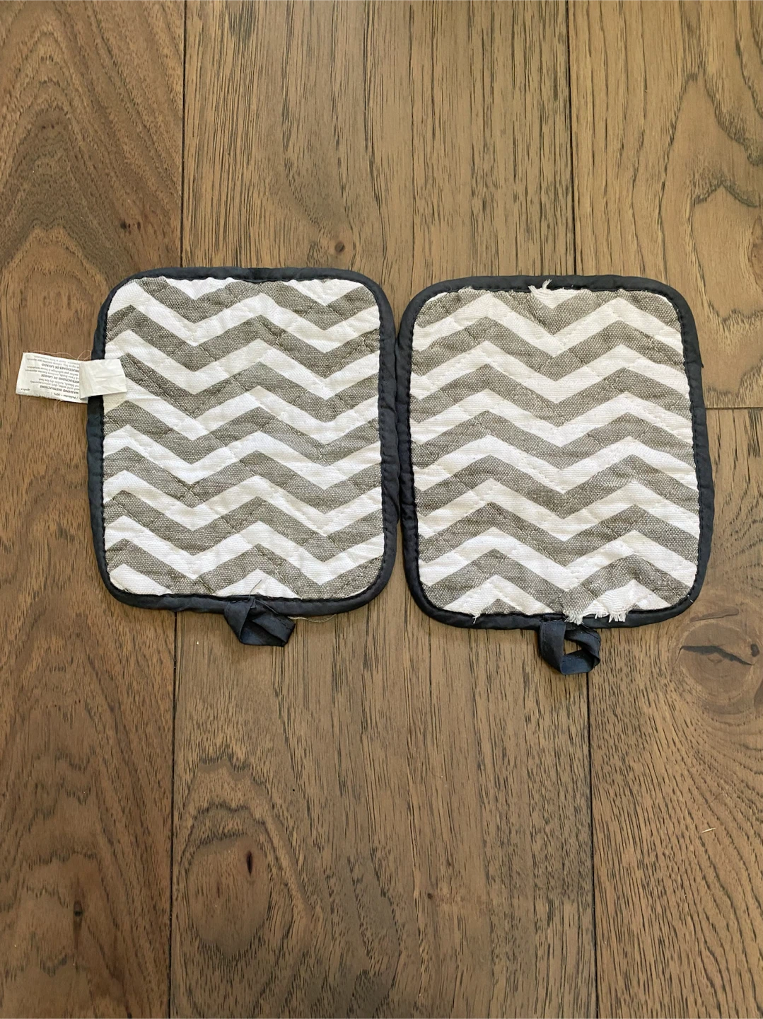 Heat-Resistant Pads - photo 2
