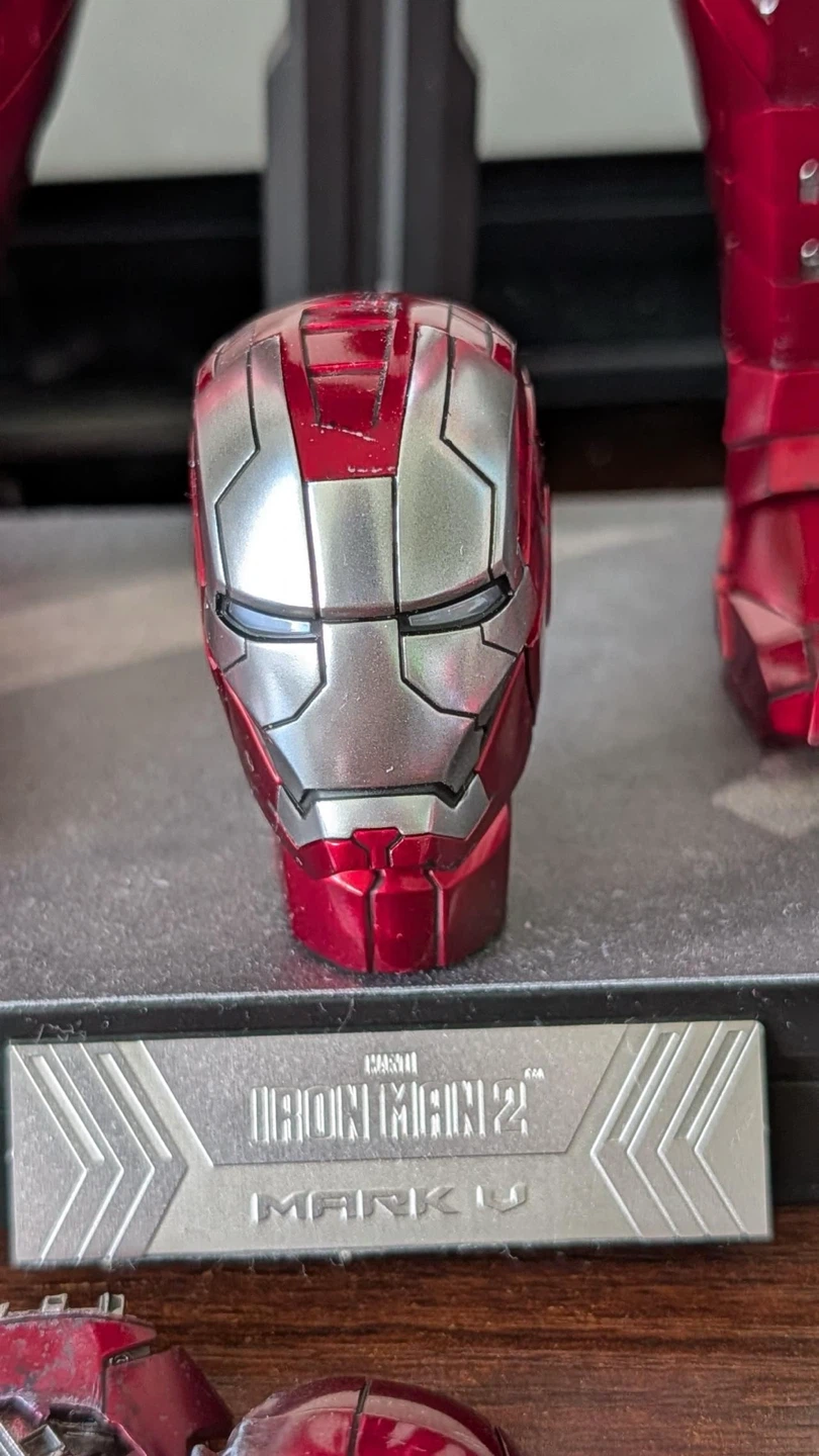 Hot Toys Iron Man 2 Mark V Diecast Figure - Complete in Box. - photo 2