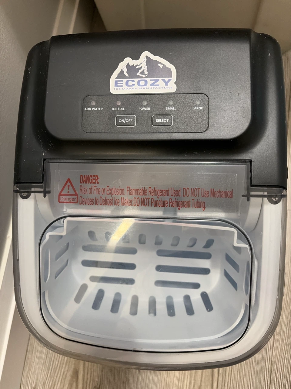 Ecozy Ice Maker