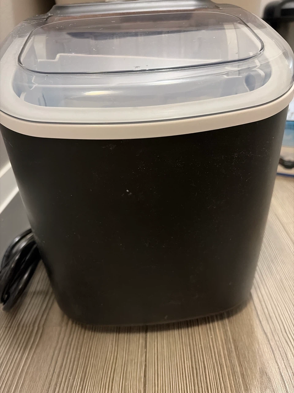 Ecozy Ice Maker - photo 3
