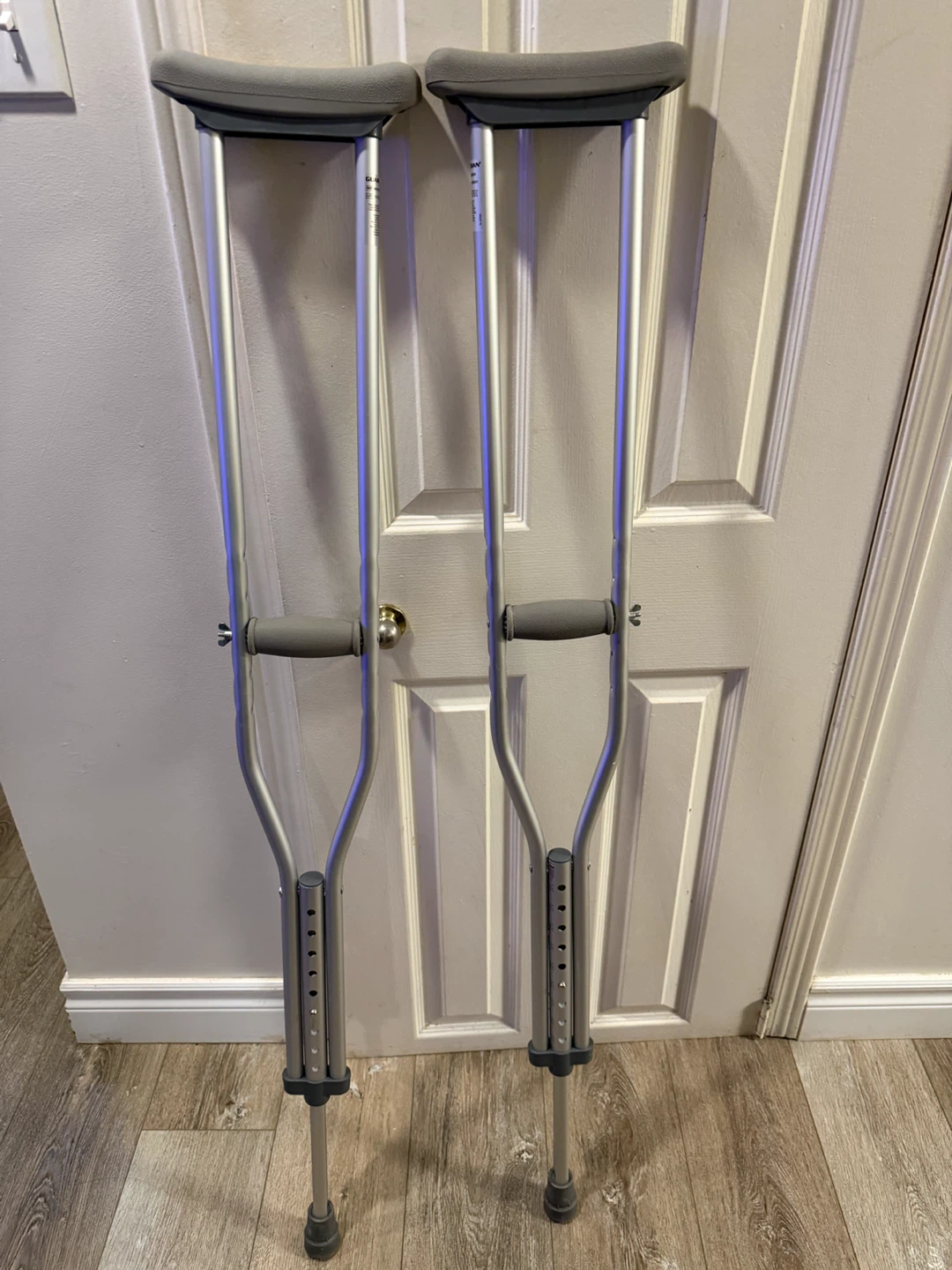 Guardian Underarm Crutches
