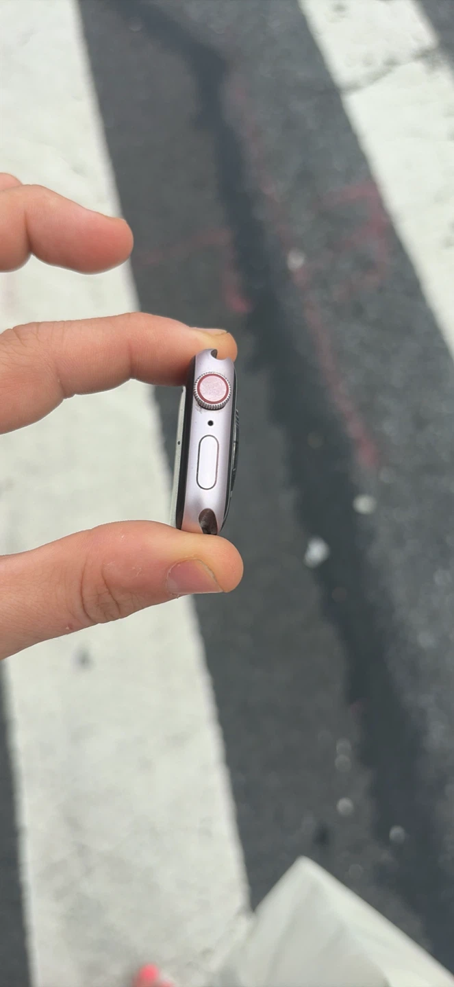Apple series 9 watch - photo 3